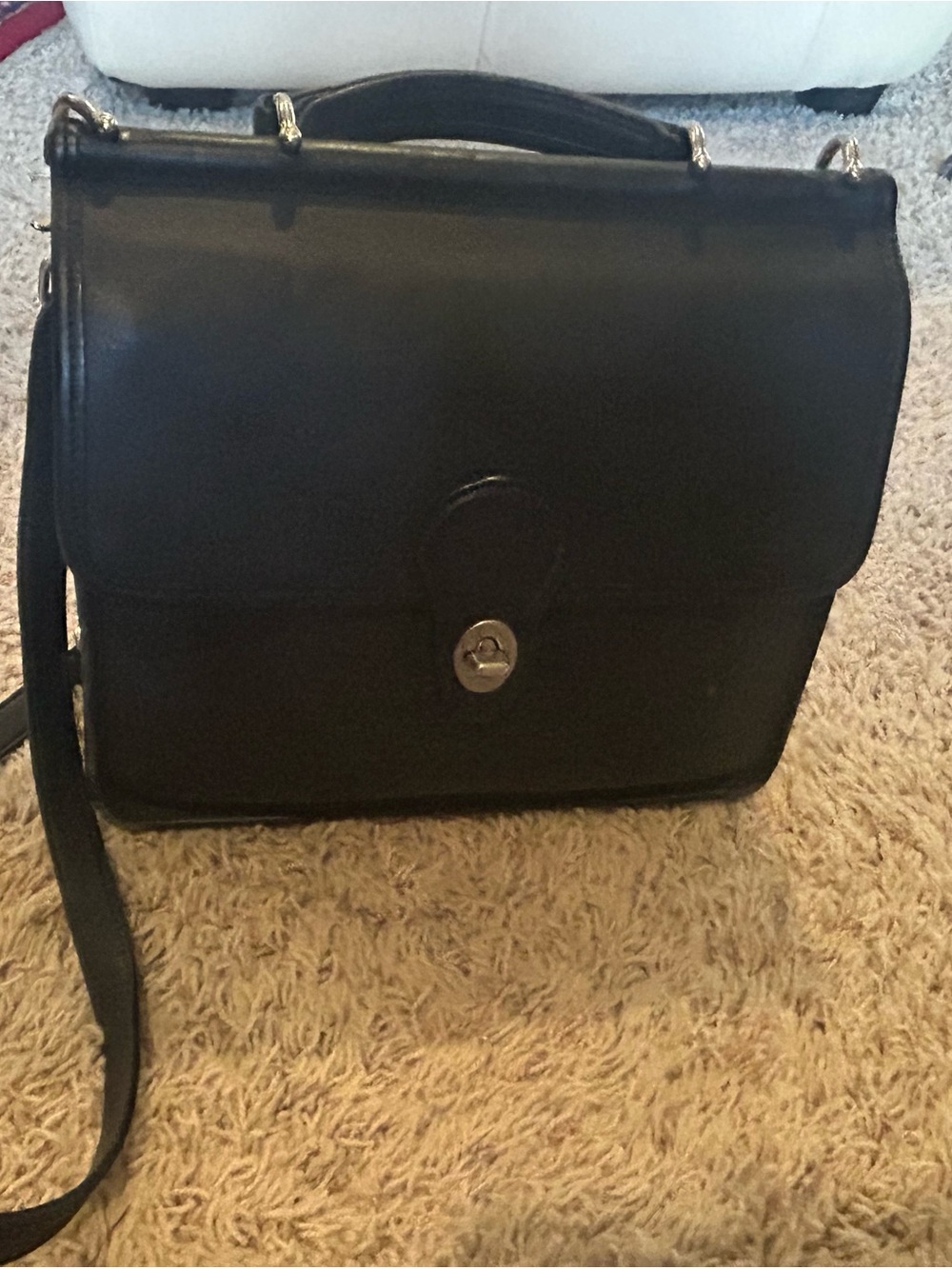 Vintage Coach Willis 9927 Black Leather Dowel Crossbody Bag